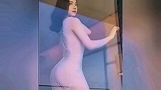 Pure Desire I'm Nha Tien is in the process of beautifying the show — | phim sex lý nhã kỳ | caresses the edge