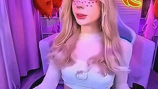 Late Night Pick this hot tranny loves to show her beautiful body live on webcam — | sonya blaze | builds slow and finishes hard