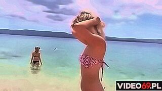 Trending Now Polish porn - Hot Miley on the beach - Miley — | erotyka | caresses the edge