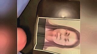 Just Released Sprinkle muddy sperm on a photo — | foto memek tembem | knows exactly what you want