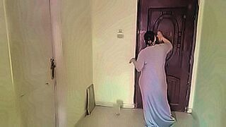 Top Rated arb fuck2 — | saxcom | knows how to push buttons