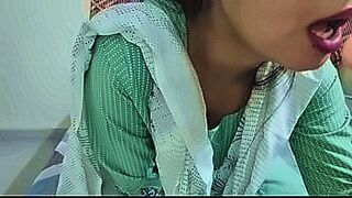 Featured Title hot Indian stepmom got massage before hard fuck in closeup in Hindi audio. HD sex video — | sexy video hindi dehati | hits all the right spots