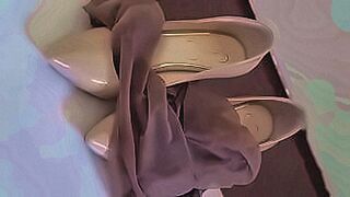 Explosive Drop Beauty foot control benefits take off stockings — | 91po | blurs the line between real and fantasy