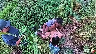 You Need to See This The teen makes the guys crazy inside the car — | mulher pelada com cachorro | sinks in perfectly