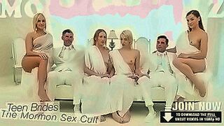 Exclusive Creepy old man watching girls in orgy — | 父子乱伦 | delivers the goods