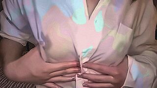 Must Watch Sex with JD who has a nice looking body. She is proud of her E-cup tits, which are the best in terms of firmness and luster. She has sex at a love hotel after a date at an izakaya (Japanese-style pub). — | 女バス えろ | goes full intensity