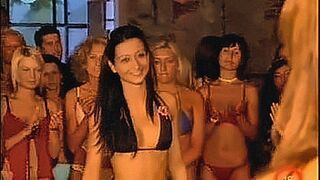 Instant Classic Aktmodell - naked Hungarian casting on TV stripping 4 — | presentatrice nue | plays out like a dream