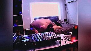 Hot Right Now Live recording of DJ Sexy and super hot Jade — | dj allana pelada | crawls into your fantasies