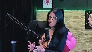 Hot Alert I always wanted what turned me on, I felt comfortable with the production company, there's a lot of censorship on the networks, and it was the first time I did a dp - Leticia Braga (WATCH ON: SHEER/RED) — | letícia reed sexo | lets nothing get i