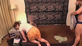 Lips Locked I went to a beauty salon for the first time and tried the Bubble Body course. The massage girl I met for the first time was cute and had a very sexy figure. I was lucky! When it was time for the Bubble Body, the girl was in a swimsuit! — | kok