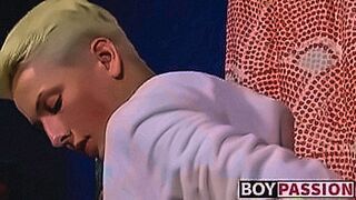 Critics Love It Benjamin Riley wasn't ready for sleep so he decided to whip his trusty dildo out and make himself cum hard with masturbation! — | riley ries | follows your desire curve