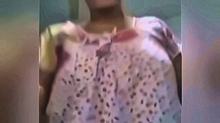 Don't Miss INDIAN Mallu Aunty cloths & SHOWING BOOBS — | desi bath mms | knows how to take over