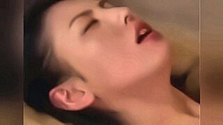 Lips Locked han 3 — | bkep cina | holds nothing back