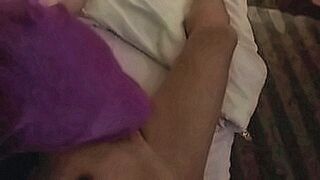 Hot Right Now Blowjob cover — | awek tudung blowjob | raises the temperature