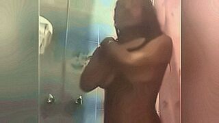 Seduction Begins An Ethiopian girl showers naked — | סקס ישראלי. | takes pleasure to the next level