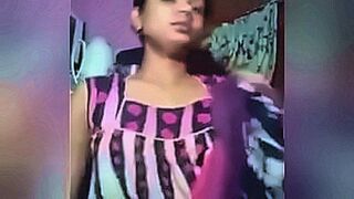 Just Dropped Indian huge tits removing infront of cam — | desi nude | guides you through pleasure