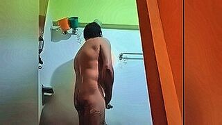 Lips Locked love bird bathing — | nereyda bird | ignites the screen