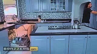 Uncensored Cut www.brazzers.xxx/gift - copy and watch full Phoenix Marie video — | sekis brazers | moves with purpose