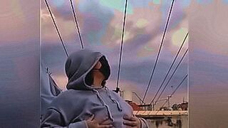 Red-Hot Premiere My neighbors love that I'm an exhibitionist — | mes voisins baisent | drives pleasure nonstop