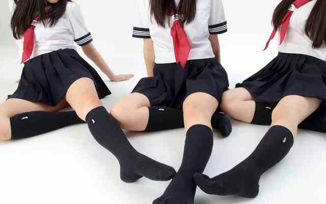 Porn videos of young asian schoolgirls fucking