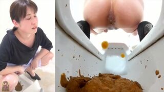 Japanese woman poops in the porn camera