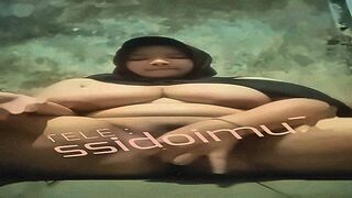 Just Dropped Jilbab Tobrut Colmek — gives fans exactly what they want