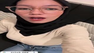 Craving Unleashed Beautiful Indonesian Hijab Girl 