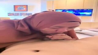 Hot Right Now Tante Hijab Ngewe Lepas Sepong Kontol — plays to your instincts