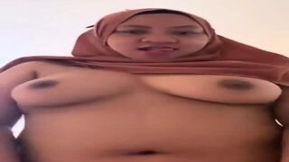 You Need to See This Tante Hijab Ngewe Lepas Sepong Kontol Https://2s.gg/YCX — pulls you under